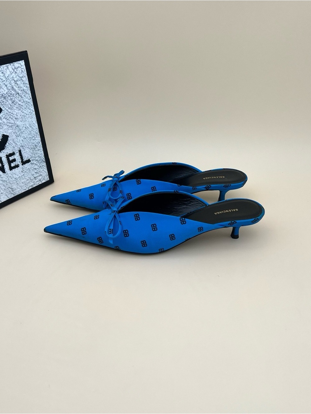 🚩steal Balenciaga Blue Logo-Print Pointed Kitten Heel Mules